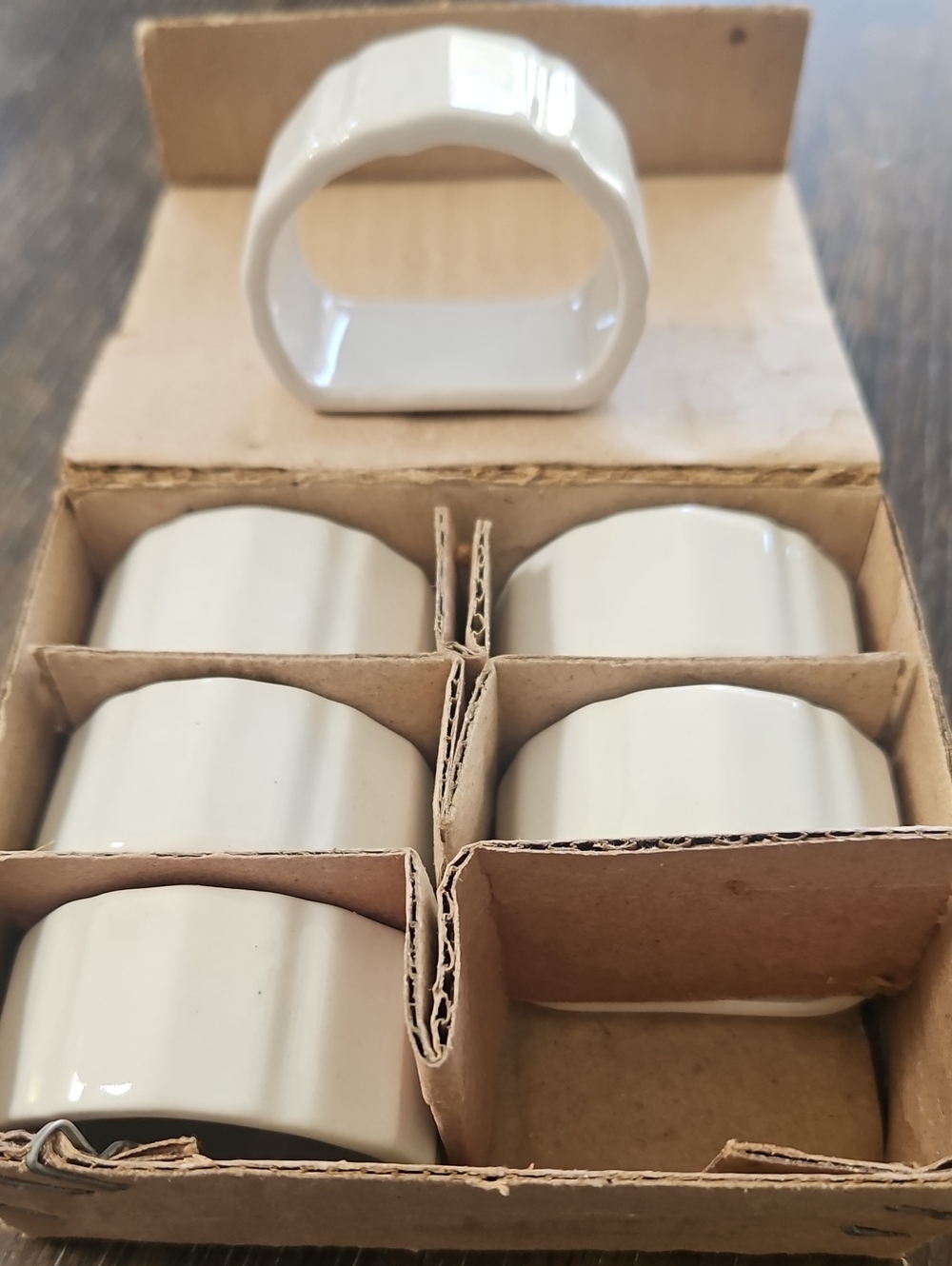 Set of 6 Ceramic Napkin Rings in Cream